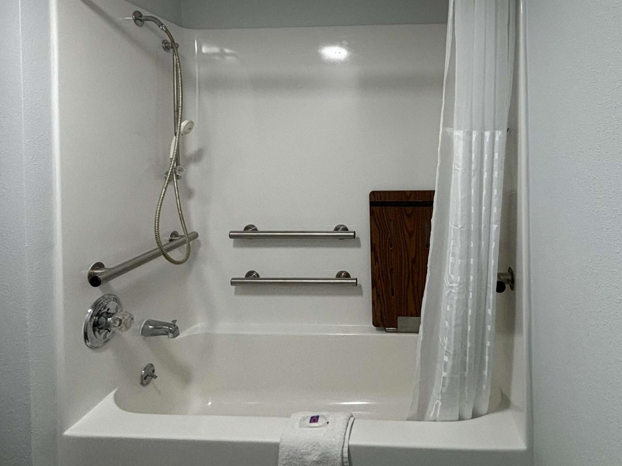 Motel 6 Richmond, Ky Eku Campus Area Екстериор снимка