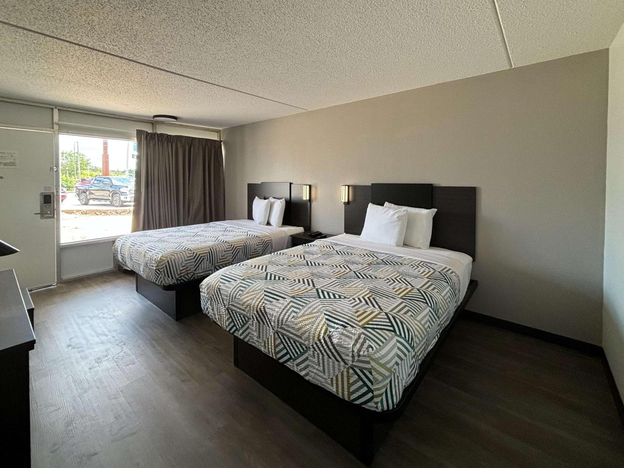 Motel 6 Richmond, Ky Eku Campus Area Екстериор снимка