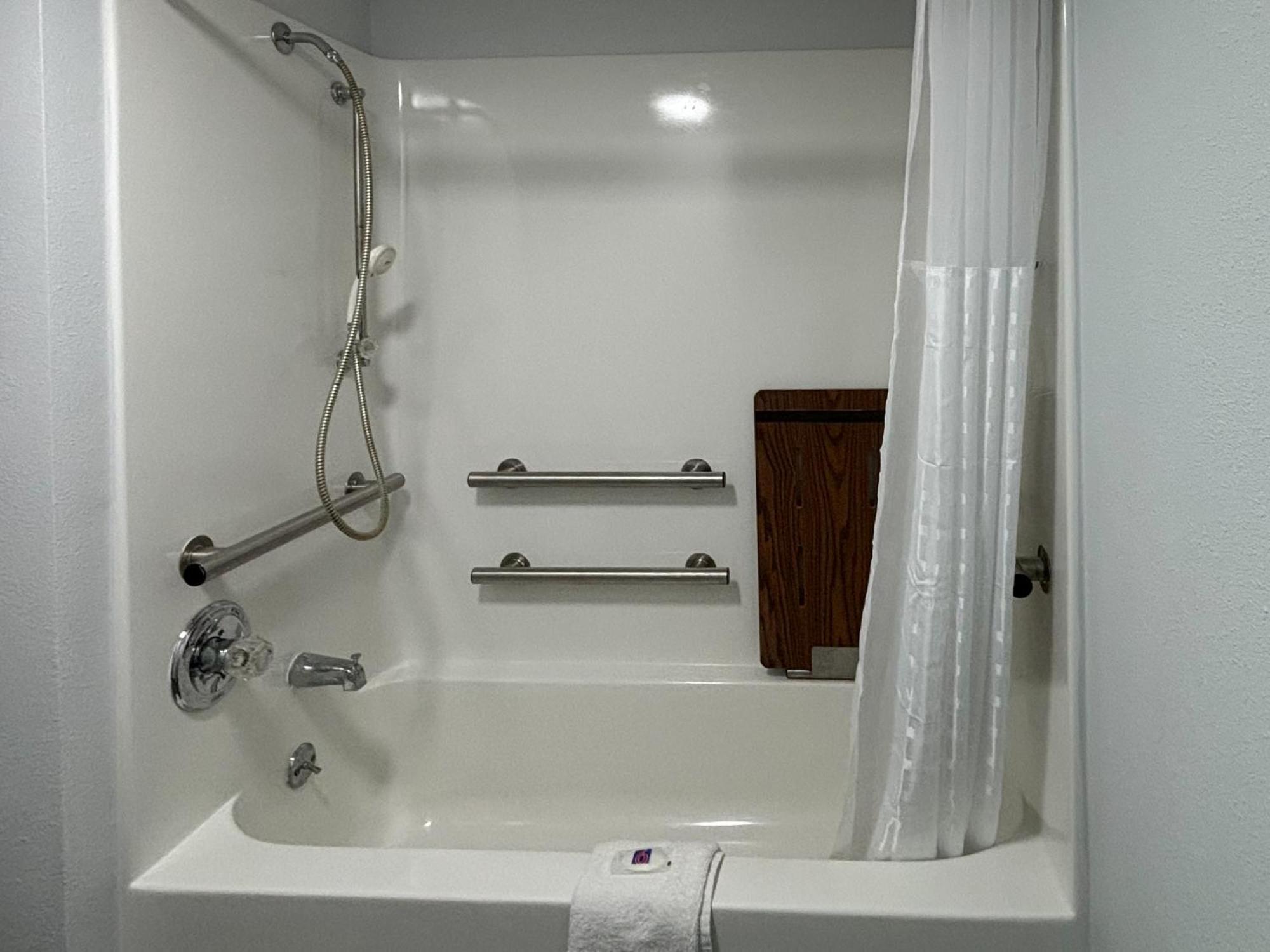 Motel 6 Richmond, Ky Eku Campus Area Екстериор снимка