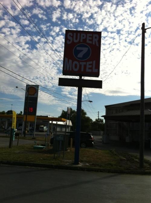 Motel 6 Richmond, Ky Eku Campus Area Екстериор снимка